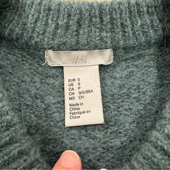 H&M Teal Cozy Sweater - Size Small - Picture 2 of 4